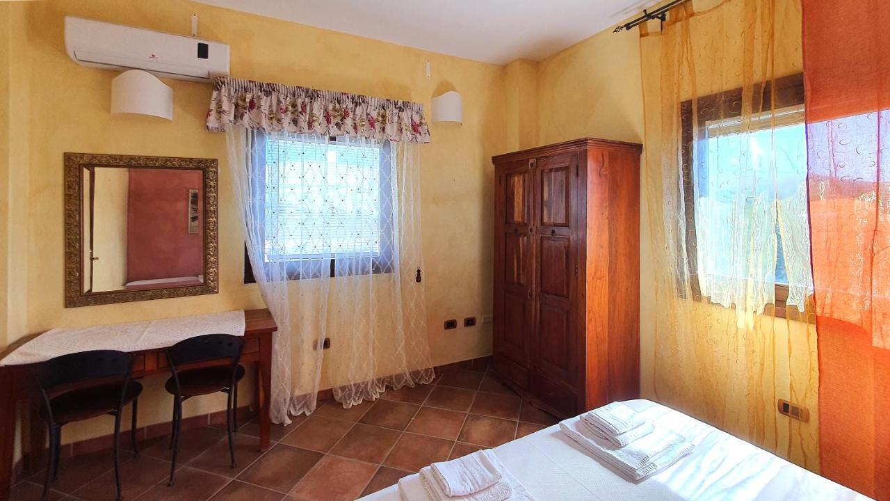 Casa Ginestra - Gonnesa Apartamento Exterior foto